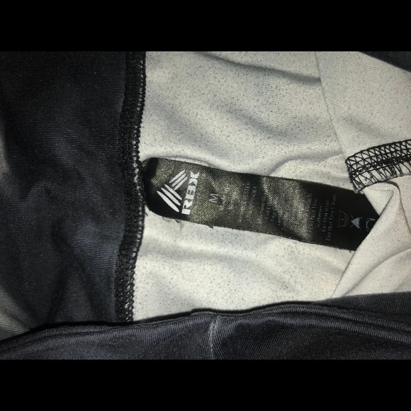 Cut workout pants - Picture 2 of 2